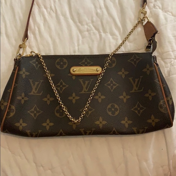 louis crossbody